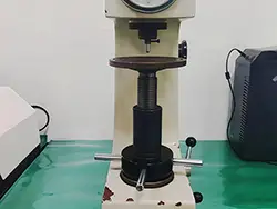 洛氏硬度计